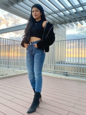 「Guess（ゲス）のアイテム（ブルゾン）」を使った、GUESS JAPANさん（レディース・163cm）の秋コーディネート