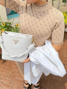 「Guess（ゲス）のアイテム（ブルゾン）」を使った、GUESS JAPANさん（レディース・152cm）の夏コーディネート