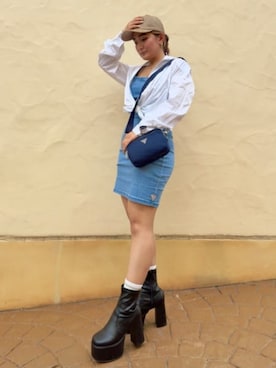 「Guess（ゲス）のアイテム（帽子）」を使った、GUESS JAPANさん（レディース・152cm）の春コーディネート