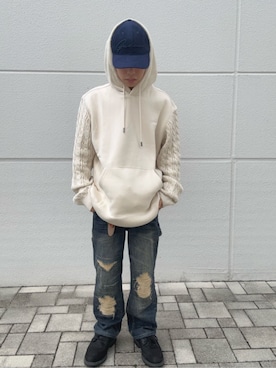 「アイテム（パーカー）」を使った、GUESS JAPANさん（メンズ・158cm）の秋コーディネート