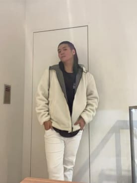 「ラフスタイル」｜「アイテム（ブルゾン）」を使った、GUESS JAPANさん（メンズ・178cm）の秋コーディネート