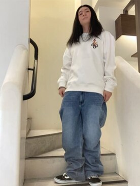 「Guess（ゲス）のアイテム（スウェット）」を使った、GUESS JAPANさん（メンズ・178cm）の冬コーディネート