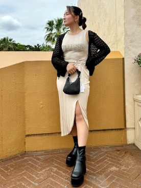 「Guess（ゲス）のアイテム（スカート）」を使った、GUESS JAPANさん（レディース・152cm）の春コーディネート