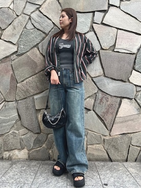 「ストライプシャツ」｜「アイテム（タンクトップ）」を使った、GUESS JAPANさん（レディース・163cm）の夏コーディネート
