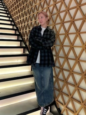 「Guess（ゲス）のアイテム（スカート）」を使った、GUESS JAPANさん（レディース・155cm）の夏コーディネート