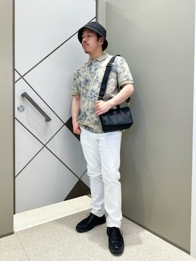 「Guess（ゲス）のアイテム（帽子）」を使った、GUESS JAPANさん（メンズ・167cm）の夏コーディネート