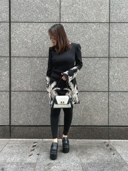 GUESS（ゲス） ワンピース LS Angele Placed Mini Dress ワンピース