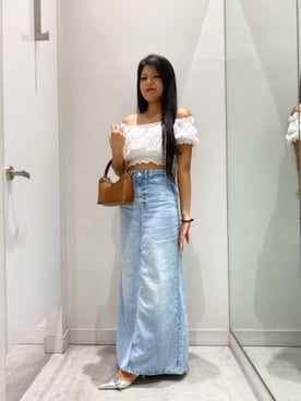 「Guess（ゲス）のアイテム（その他トップス）」を使った、GUESS JAPANさん（レディース・163cm）の春コーディネート