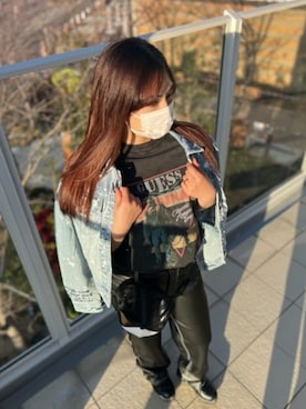 「Guess（ゲス）のアイテム（デニムジャケット）」を使った、GUESS JAPANさん（レディース・155cm）の春コーディネート