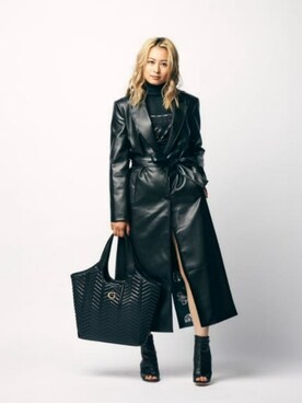 「Guess（ゲス）のアイテム（その他アウター）」を使った、GUESS JAPANさん（レディース・164cm）の秋コーディネート