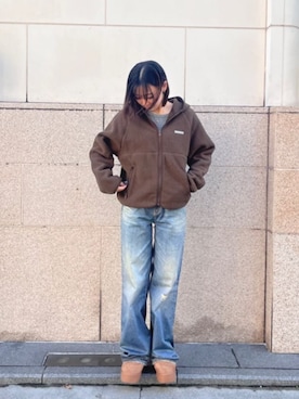 「アイテム（その他アウター、ブラウン系）」を使った、GUESS JAPANさん（レディース・163cm）の冬コーディネート