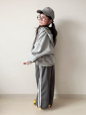 「Onitsuka Tiger（オニツカタイガー）のアイテム」を使った、* 𝚝𝚘𝚛𝚒𝚌𝚘𝚝*さん（キッズ・122cm）の秋コーディネート