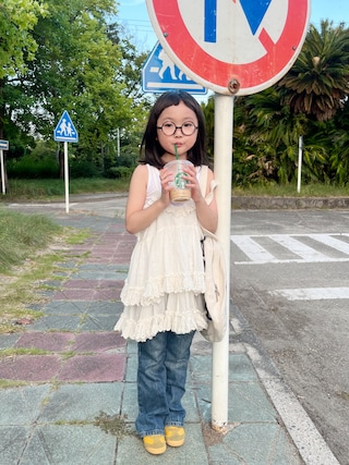 「LOWRYS FARM（ローリーズファーム）のデニムフレアパンツ　 993720（デニムパンツ）」を使った、* 𝚝𝚘𝚛𝚒𝚌𝚘𝚝*さん（キッズ・140cm）の夏コーディネート