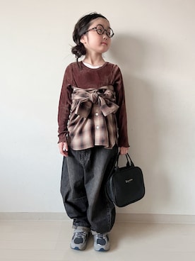 「EDWIN（エドウィン）の【Ou? by EDWIN】ベロア調シアー長袖Tシャツ（Tシャツ/カットソー）」を使った、* 𝚝𝚘𝚛𝚒𝚌𝚘𝚝*さん（キッズ・110cm）の秋コーディネート