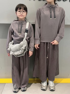 「アイテム（スニーカー）」を使った、* 𝚝𝚘𝚛𝚒𝚌𝚘𝚝*さん（キッズ・143cm）の秋コーディネート