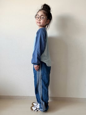 「adidas（アディダス）のアイテム（トップス）」を使った、* 𝚝𝚘𝚛𝚒𝚌𝚘𝚝*さん（キッズ・120cm）の春コーディネート