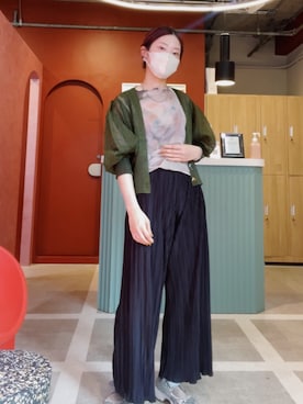 「sakishimatokyo（サキシマトーキョー）のアイテム（パンツ）」を使った、miyuwadaさん（レディース・158cm）の秋コーディネート