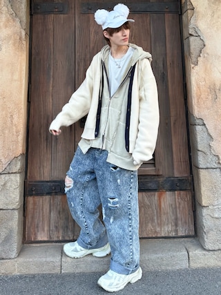 「ADRER（アドラー）の【ADRER】ヴィンテージメイクワイドテーパードデニム（デニムパンツ）」を使った、taiさん（メンズ・179cm）の冬コーディネート