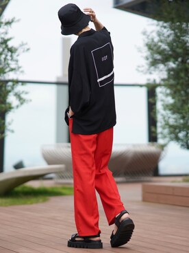 「レッドコーデ」｜「アイテム（帽子）」を使った、taiさん（メンズ・179cm）の夏コーディネート
