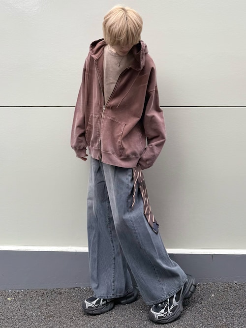 「cussil(クシル)の【cussil/クシル】ヴィンテージヘビーウェイトクラッシュダブルジップパーカー(パーカー)」を使った、taiさん(メンズ・179cm)の春コーディネート