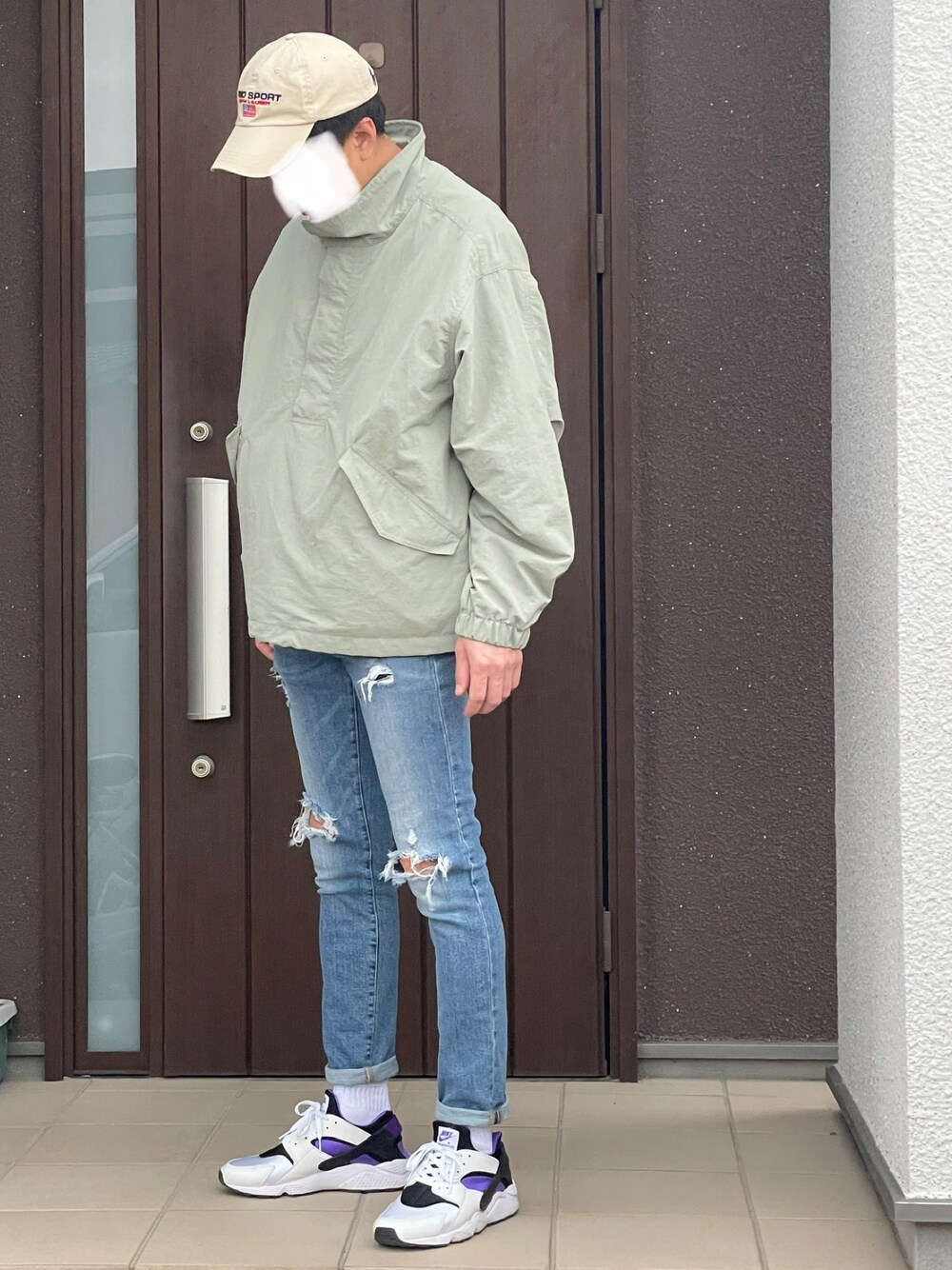 「春服デビュー宣言、春、休日コーデ、ハラチ、スニーカーコーデ、ラフ、お洒落さんとつながりたい、シンプルコーデ、ナイキ、オーバーサイズ、シンプル」｜「H&Mのアイテム（ジャケット/アウター、グリーン系）」を使った、マサさん（メンズ・185cm）の春コーディネートの1枚目の写真