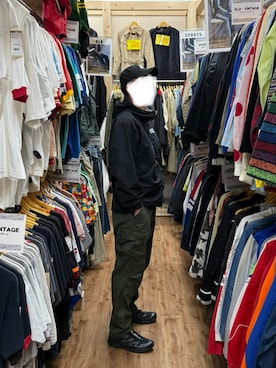 「アイテム（マウンテンパーカー）」を使った、マサさん（メンズ・185cm）の秋コーディネート