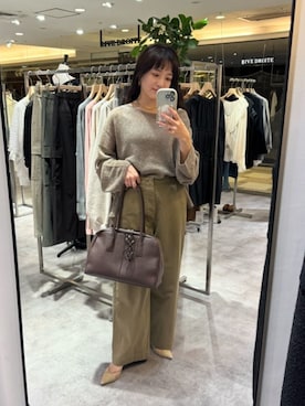 「アイテム（チノパンツ）」を使った、chika_shiさん（レディース・157cm）の秋コーディネート