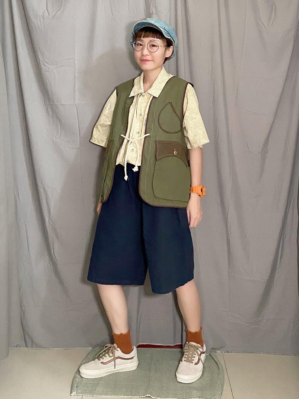 「ootd、街頭穿搭、穿搭日記、古著MIX」｜「VINTAGEのアイテム（トップス、レッド系）」を使った、Yuさん（レディース・158cm）の夏コーディネートの1枚目の写真