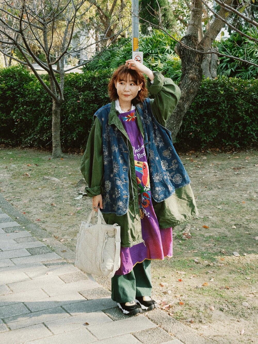 「冬のコーデ、パンツコーデ、m65パーカー、m65parka、m65、vibtage、古着MIX、古着コーデ、古着好きな人と繋がりたい、古着女子、墨西哥洋裝、低身長女子」｜「NIKEのアイテム（シューズ、ブラック系）」を使った、Yuさん（レディース・158cm）の冬コーディネートの1枚目の写真