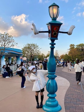 ブーツを使った ディズニーランド の人気ファッションコーディネート 髪型 ショートヘアー Wear