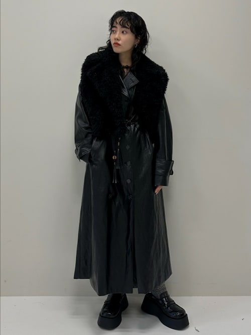 Ameri（アメリ）の「RAFFINE SYNTHETIC LEATHER TRENCH COAT（トレンチ