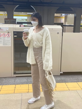 「アイテム（カーディガン/ボレロ、ホワイト系）」を使った、mryさん（レディース・163cm）の秋コーディネート