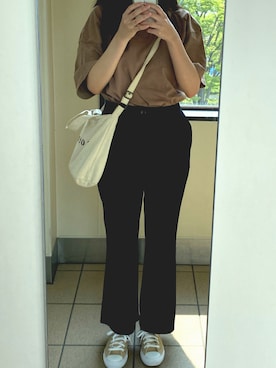 「フォロバ」｜「アイテム（スラックス）」を使った、Mさん（レディース・170cm）の夏コーディネート