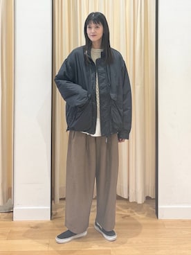 「アイテム（その他アウター、ブラック系）」を使った、murayamaさん（レディース・170cm）の秋コーディネート