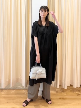 「アイテム（ボストンバッグ、グレー系）」を使った、murayamaさん（レディース・170cm）の夏コーディネート