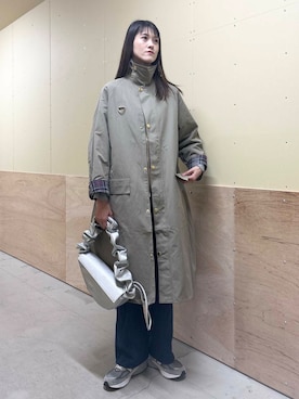 「アイテム（ステンカラーコート）」を使った、murayamaさん（レディース・170cm）の秋コーディネート