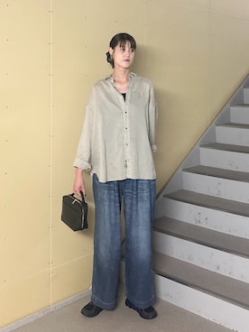 「かぐれ（カグレ）のコットンリネンガーメントダイシャツ（シャツ/ブラウス、グリーン系）」を使った、murayamaさん（レディース・170cm）の秋コーディネート