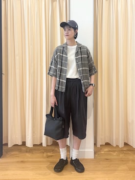 「かぐれ（カグレ）のリネンチェック半袖シャツ（シャツ/ブラウス、ベージュ系）」を使った、murayamaさん（レディース・170cm）の春コーディネート