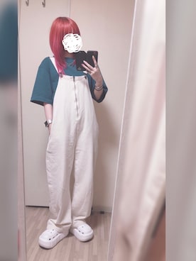 「カラーTシャツ」｜「アイテム（サロペット/オーバーオール）」を使った、「 ねむる 」さん（レディース・156cm）の夏コーディネート