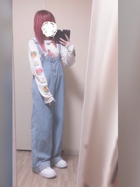 「ホワイトスニーカー」｜「アイテム（サロペット/オーバーオール）」を使った、「 ねむる 」さん（レディース・156cm）の春コーディネート