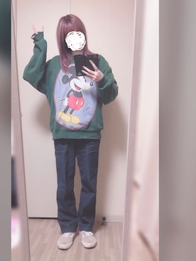 「ベージュスニーカー」｜「 ねむる 」さん（レディース・156cm）の冬コーディネート