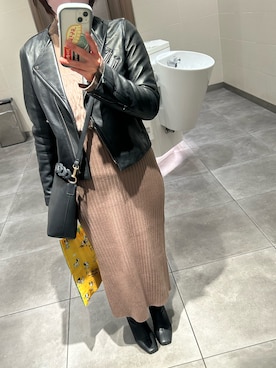 「アイテム（ライダースジャケット）」を使った、かおりさん（レディース・154cm）の秋コーディネート