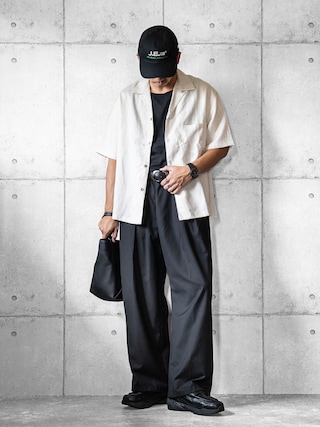 「BEAUTY&YOUTH UNITED ARROWS(ビューティーアンドユースユナイテッドアローズ)の“Emboss Bag Series” ハンギング ポーチ(ハンドバッグ)」を使った、しゅんたろーさん(メンズ・177cm)の秋コーディネート