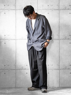 「アイテム（アナログ腕時計、ブラック系）」を使った、しゅんたろーさん（メンズ・177cm）の秋コーディネート