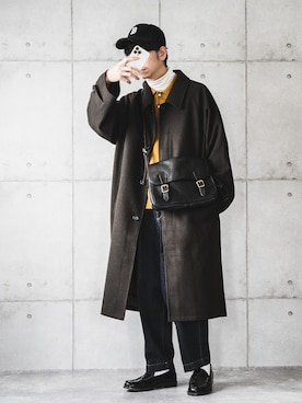 「EMMA CLOTHES（エマクローズ）のアイテム（ステンカラーコート）」を使った、しゅんたろーさん（メンズ・177cm）の冬コーディネート