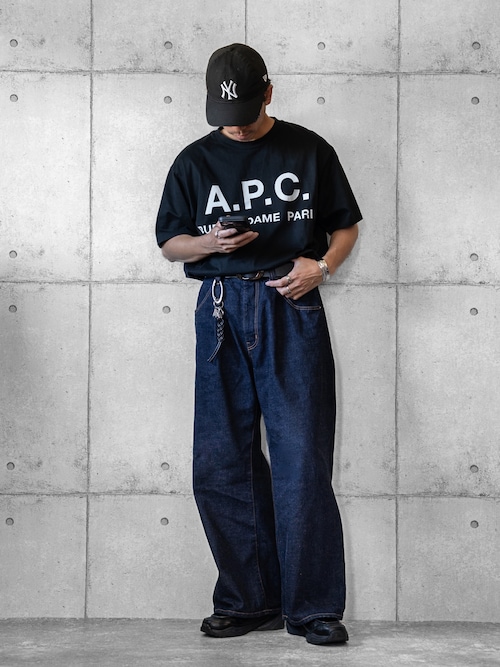 再入荷》【A.P.C. / アーペーセー】別注 オーバーサイズ ロゴプリント