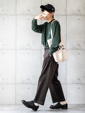 「URBAN RESEARCH（アーバンリサーチ）のアイテム（パンツ）」を使った、しゅんたろーさん（メンズ・177cm）の秋コーディネート