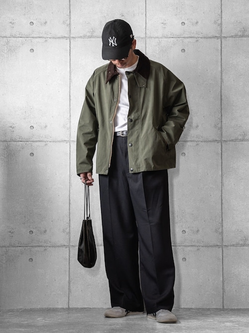 「Barbour(バブアー)の【TRANSPORT / トランスポート】ピーチスキン コットン ショートレングスブルゾン(ブルゾン)」を使った、しゅんたろーさん(メンズ・177cm)の冬コーディネート