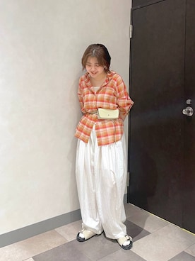 「JEANASIS（ジーナシス）のボリュームタックバルーンパンツ/663469（カーゴパンツ、ホワイト系）」を使った、yukiさん（レディース・155cm）の春コーディネート