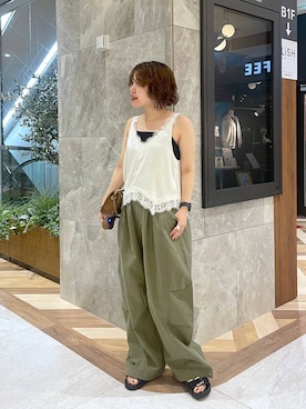 「JEANASIS（ジーナシス）のミリタリータックボリュームパンツ/657336（その他パンツ、グリーン系）」を使った、yukiさん（レディース・155cm）の夏コーディネート